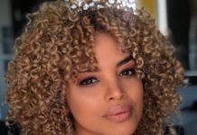 Cortes de Cabelo Cacheado 2025: Tendências e Cores